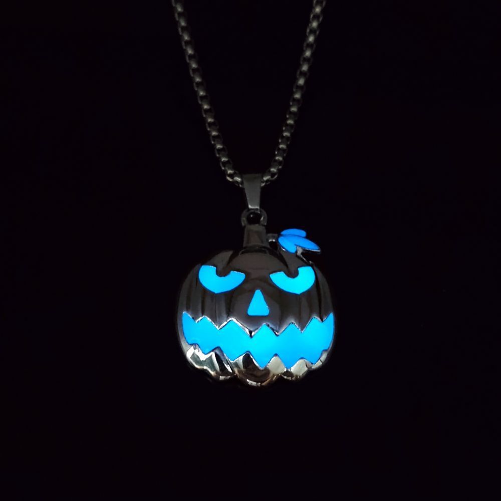 Halskette mit Halloween-Geister-Kürbis-Anhänger