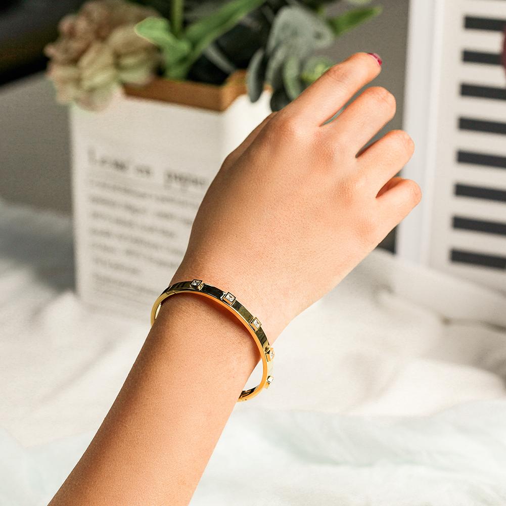 Metalen stenen scharnierende armband