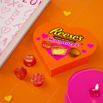 Reese's Miniatures  Valentine's Candy, Gift Box